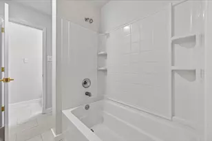 8400 Vinetree Dr, Arlington, TX 76002 - Photo 28