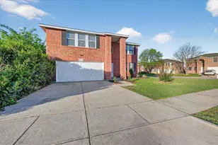 8400 Vinetree Dr, Arlington, TX 76002 - Photo 2