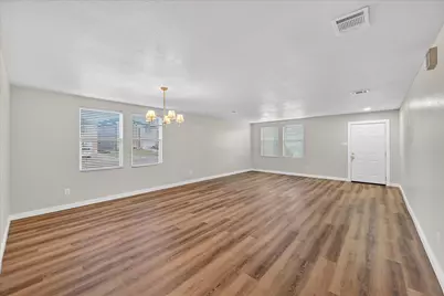 8400 Vinetree Drive, Arlington, TX 76002 - Photo 4