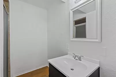 2160 Fleur De Lis Court, Arlington, TX 76012 - Photo 16