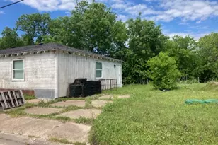 2434 S 9th St, Waco, TX 76706 - Photo 16