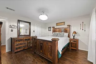 605 Owens Dr, Crowley, TX 76036 - Photo 20