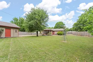 605 Owens Dr, Crowley, TX 76036 - Photo 30