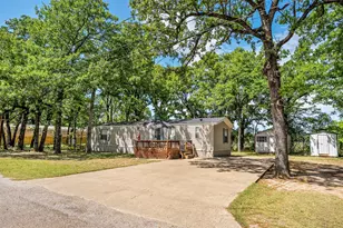 124 Meadowlark Ln, Mabank, TX 75156 - Photo 2