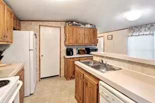 124 Meadowlark Ln, Mabank, TX 75156 - Photo 8