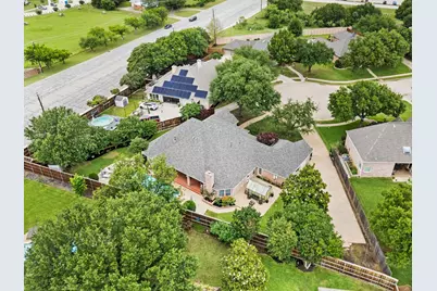 8800 Thornway Drive, North Richland Hills, TX 76182 - Photo 36