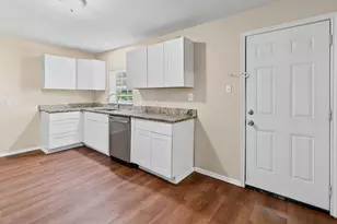 1704 Langford St, Greenville, TX 75401 - Photo 6