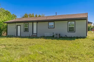 1704 Langford St, Greenville, TX 75401 - Photo 36