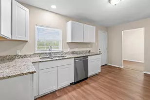 1704 Langford St, Greenville, TX 75401 - Photo 10