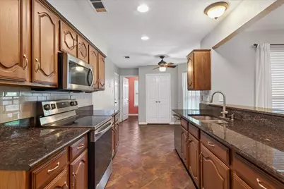 6816 Aimpoint Drive, Plano, TX 75023 - Photo 8