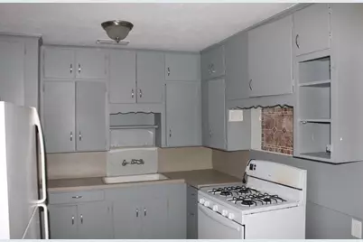 202 SE 9th Street, Grand Prairie, TX 75051 - Photo 4