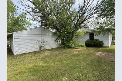 1602 SE 11th Avenue, Mineral Wells, TX 76067 - Photo 20