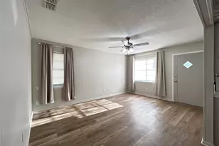 913 Fisher St, Sulphur Springs, TX 75482 - Photo 6