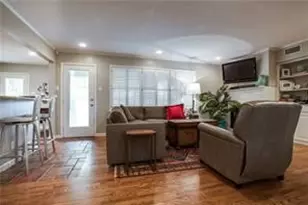 6310 Lange Cir, Dallas, TX 75214 - Photo 10