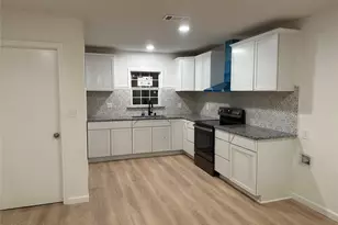 909 Jerry Mashek Dr, West, TX 76691 - Photo 34