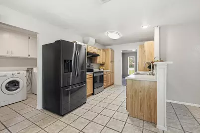 1119 W Westhill Drive, Cleburne, TX 76033 - Photo 4