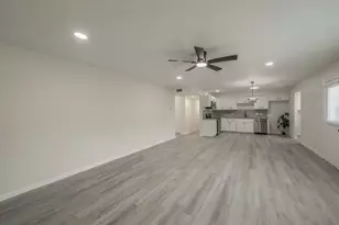 228 Blair Ln, Arlington, TX 76014 - Photo 6