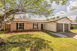 228 Blair Ln, Arlington, TX 76014 - Photo 2