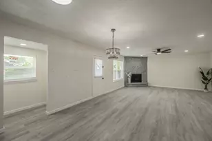 228 Blair Ln, Arlington, TX 76014 - Photo 10