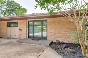 4101 Hildring Dr E, Fort Worth, TX 76109 - Photo 2