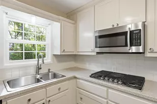 2210 Robinwood Ln, Denton, TX 76209 - Photo 14