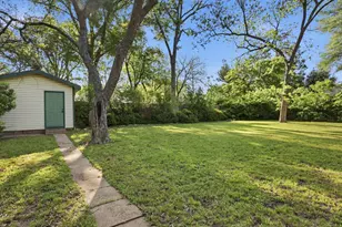 2210 Robinwood Ln, Denton, TX 76209 - Photo 34