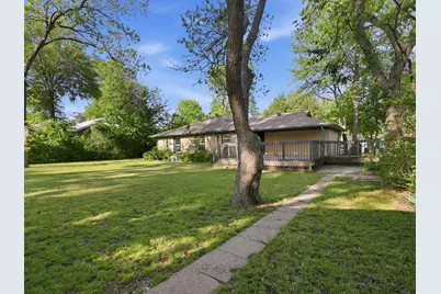 2210 Robinwood Lane, Denton, TX 76209 - Photo 36