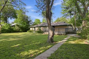 2210 Robinwood Ln, Denton, TX 76209 - Photo 36