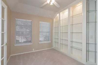 10212 Waters Drive, Irving, TX 75063 - Photo 6
