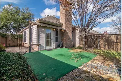 10212 Waters Drive, Irving, TX 75063 - Photo 20