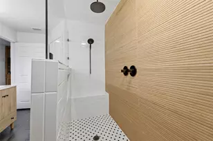 1132 Trinity Dr, Benbrook, TX 76126 - Photo 16