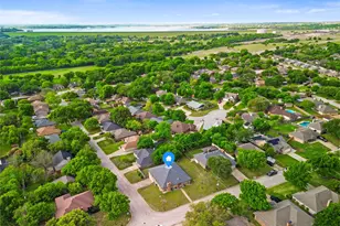 1132 Trinity Dr, Benbrook, TX 76126 - Photo 38