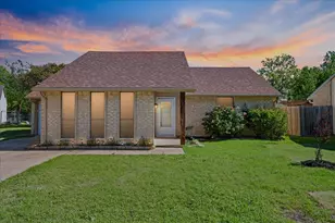 528 Carl C Senter St, Forney, TX 75126 - Photo 2