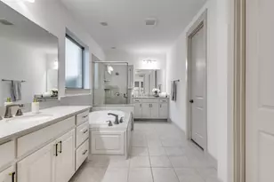 9694 Brackenfield Ln, Frisco, TX 75035 - Photo 18