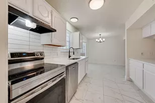 4028 O B Crowe Dr, Dallas, TX 75227 - Photo 8