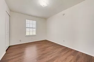 4028 O B Crowe Dr, Dallas, TX 75227 - Photo 12