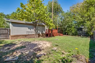 721 W A Denton Dr, Van Alstyne, TX 75495 - Photo 4