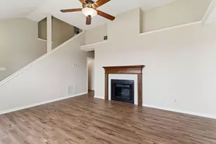 910 S Old Orchard Ln, Lewisville, TX 75067 - Photo 8