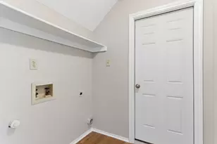 910 S Old Orchard Ln, Lewisville, TX 75067 - Photo 26