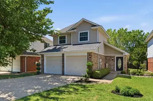 910 S Old Orchard Ln, Lewisville, TX 75067 - Photo 2