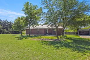 12582 Blakely Ln, Sanger, TX 76266 - Photo 2