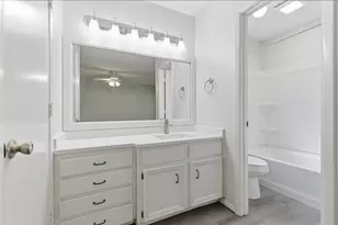 1713 Sagebrush Trail, Grapevine, TX 76051 - Photo 16