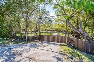 2200 Glenn Cemetery Rd, Tolar, TX 76476 - Photo 4