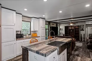 707 Sun Ct, Granbury, TX 76049 - Photo 14