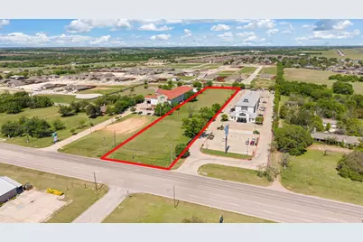 1724 W Henderson Street, Cleburne, TX 76033 - Photo 16