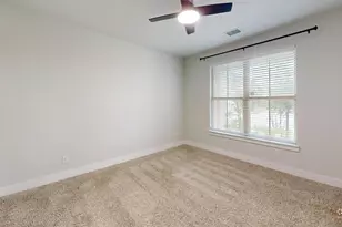 923 Hawthorn Ln, Mansfield, TX 76063 - Photo 18