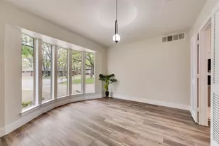 4801 Rock Ridge Ct, Arlington, TX 76017 - Photo 4