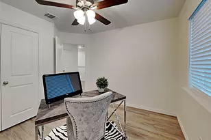 201 Briarwood Ln, Forest Hill, TX 76140 - Photo 10