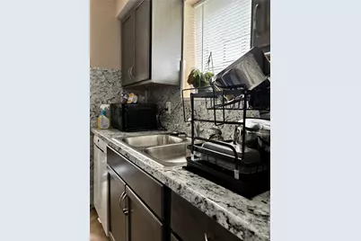 1603 N Garrett Avenue #100, Dallas, TX 75206 - Photo 8