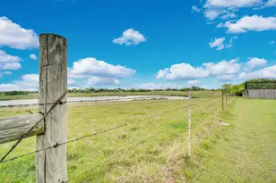 136 Creekview Cir, Maypearl, TX 76064 - Photo 30